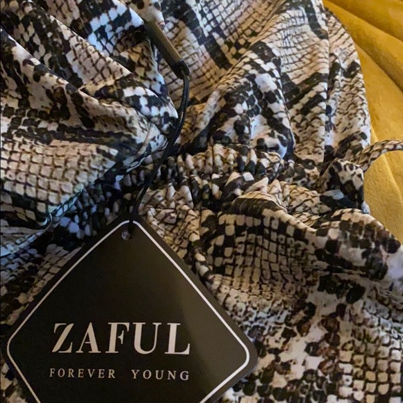 Brand new two-piece swimsuit - Picture 5 of 5